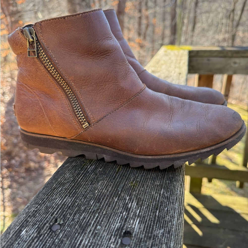 Sorel Harlow Brown Leather Boots Size 9